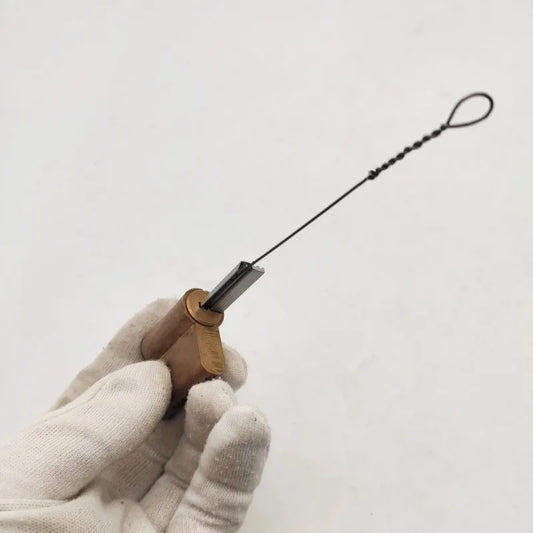 crochet d'extraction de clés cassée